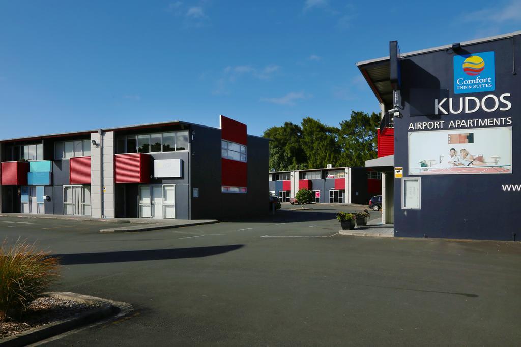 Kudos Business Suites & Airport Motel Auckland Exterior photo
